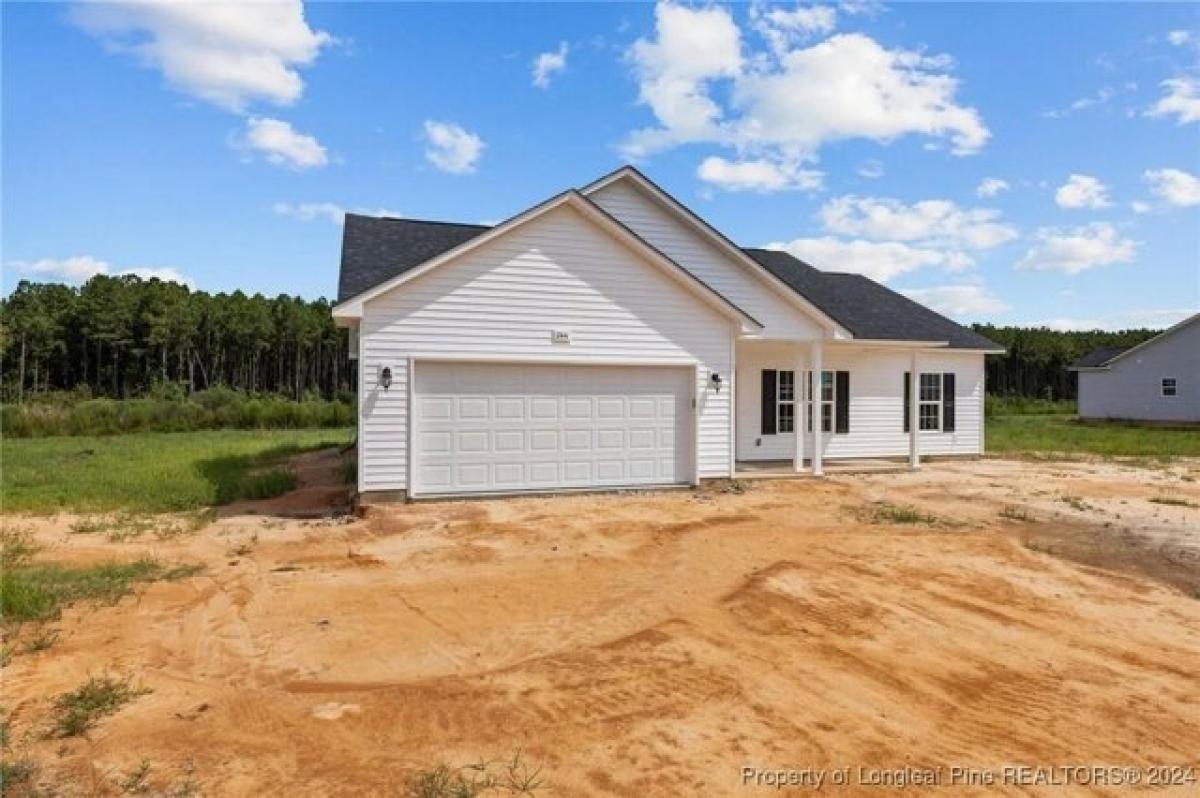 Picture of Home For Sale in Parkton, North Carolina, United States