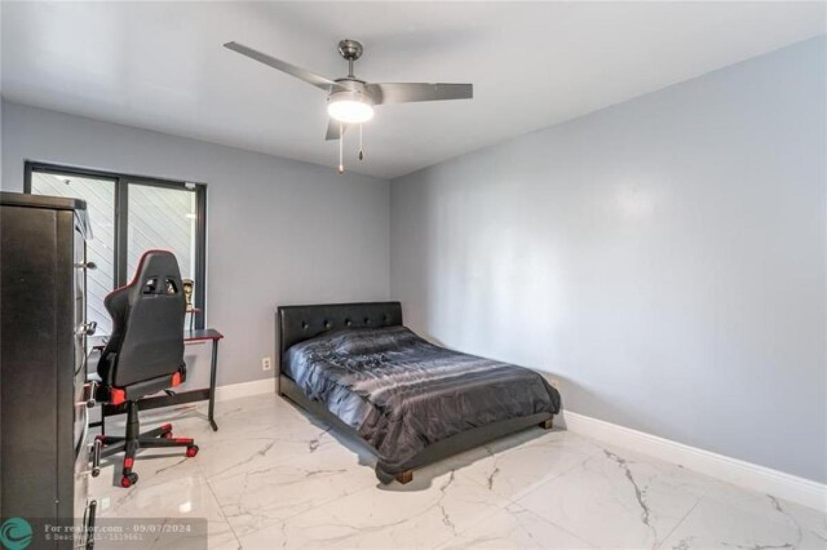 Picture of Home For Sale in Lauderhill, Florida, United States