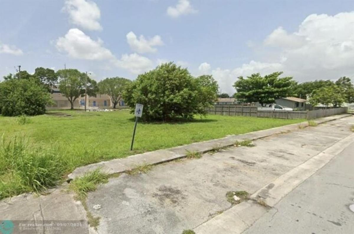 Picture of Residential Land For Sale in Homestead, Florida, United States