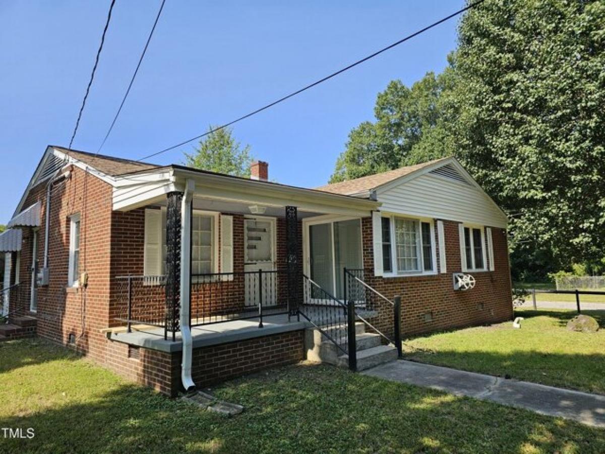 Picture of Home For Sale in Henderson, North Carolina, United States