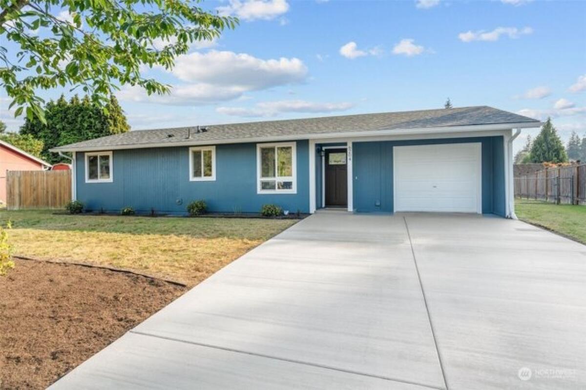 Picture of Home For Sale in Marysville, Washington, United States