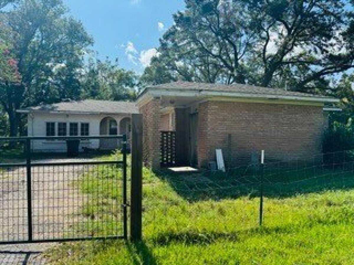 Picture of Home For Sale in Santa Fe, Texas, United States