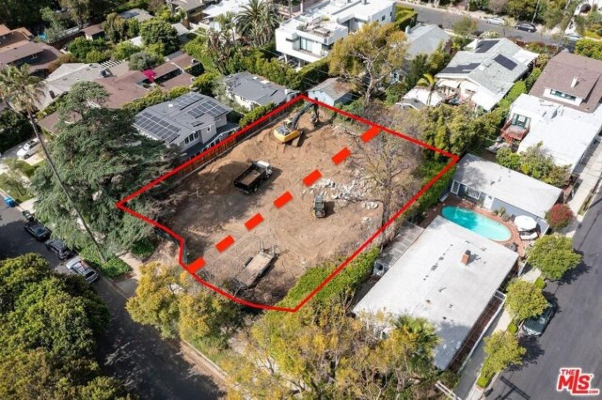 Picture of Residential Land For Sale in Los Angeles, California, United States