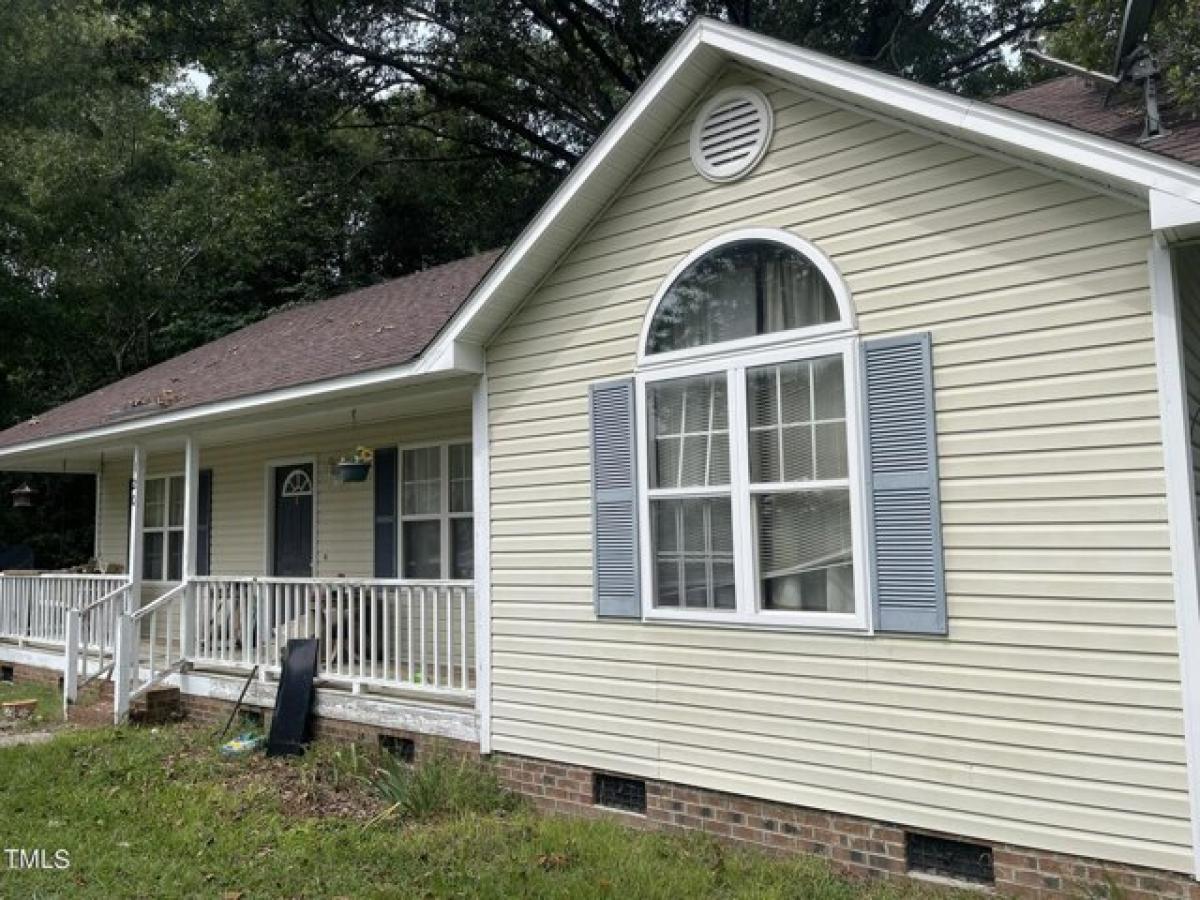 Picture of Home For Sale in Willow Spring, North Carolina, United States