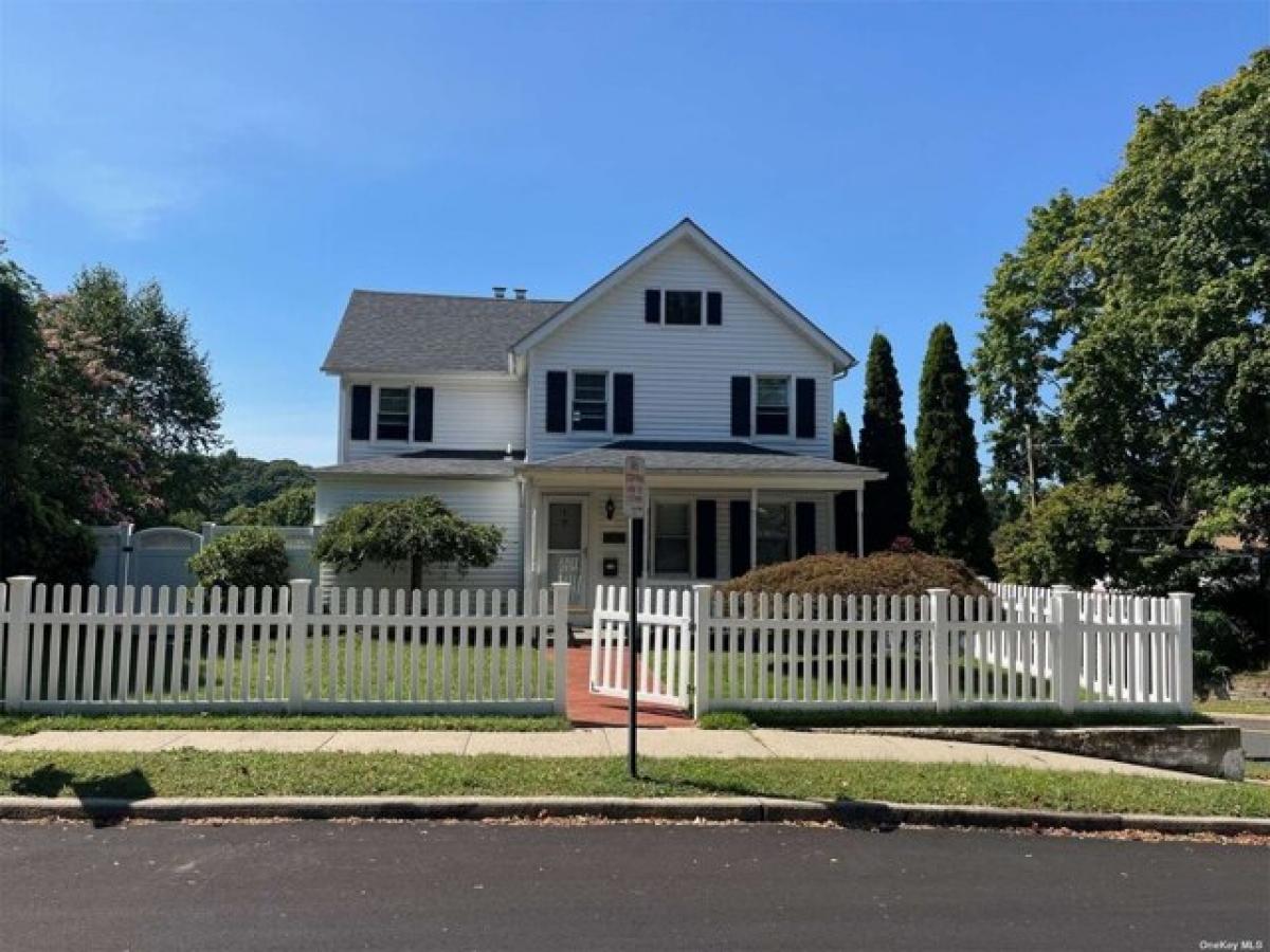 Picture of Home For Rent in Oyster Bay, New York, United States