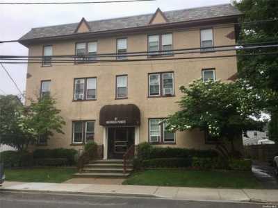 Apartment For Rent in Merrick, New York