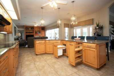 Home For Sale in Plant City, Florida