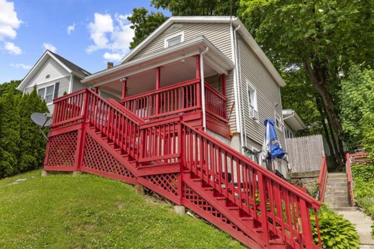 Picture of Home For Sale in Norwich, Connecticut, United States