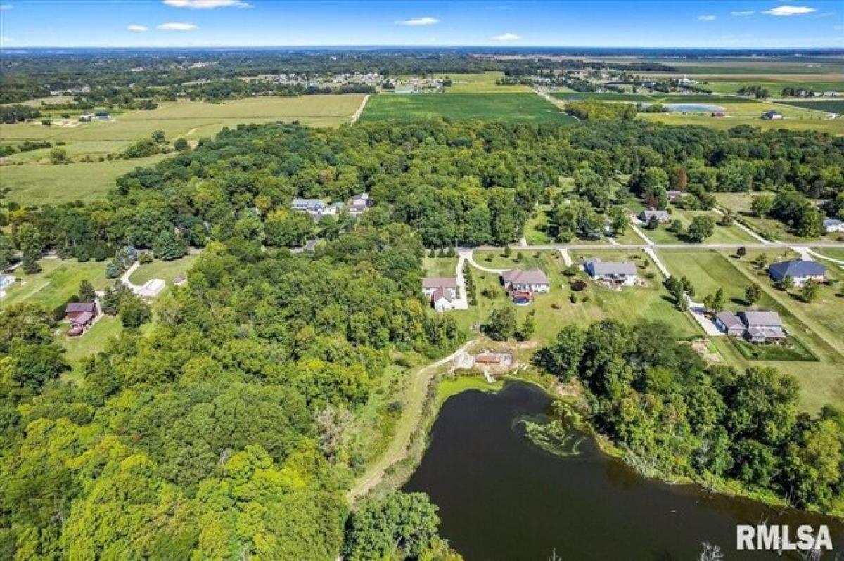 Picture of Home For Sale in Washington, Illinois, United States