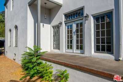 Home For Sale in Pasadena, California