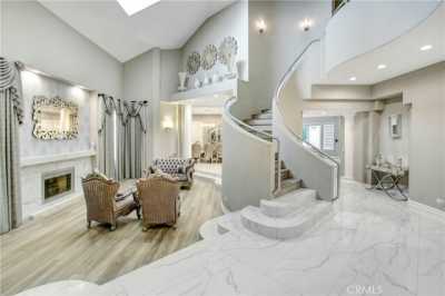 Home For Sale in Sherman Oaks, California