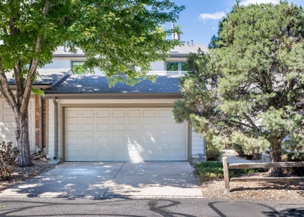 Picture of Home For Sale in Littleton, Colorado, United States