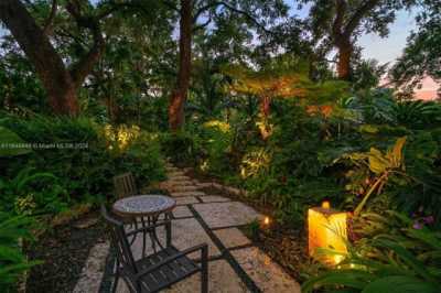 Home For Sale in Coral Gables, Florida