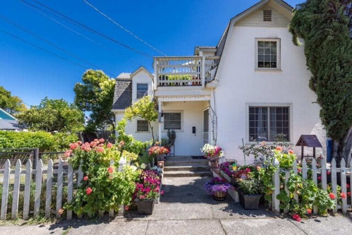 Picture of Home For Sale in Cloverdale, California, United States