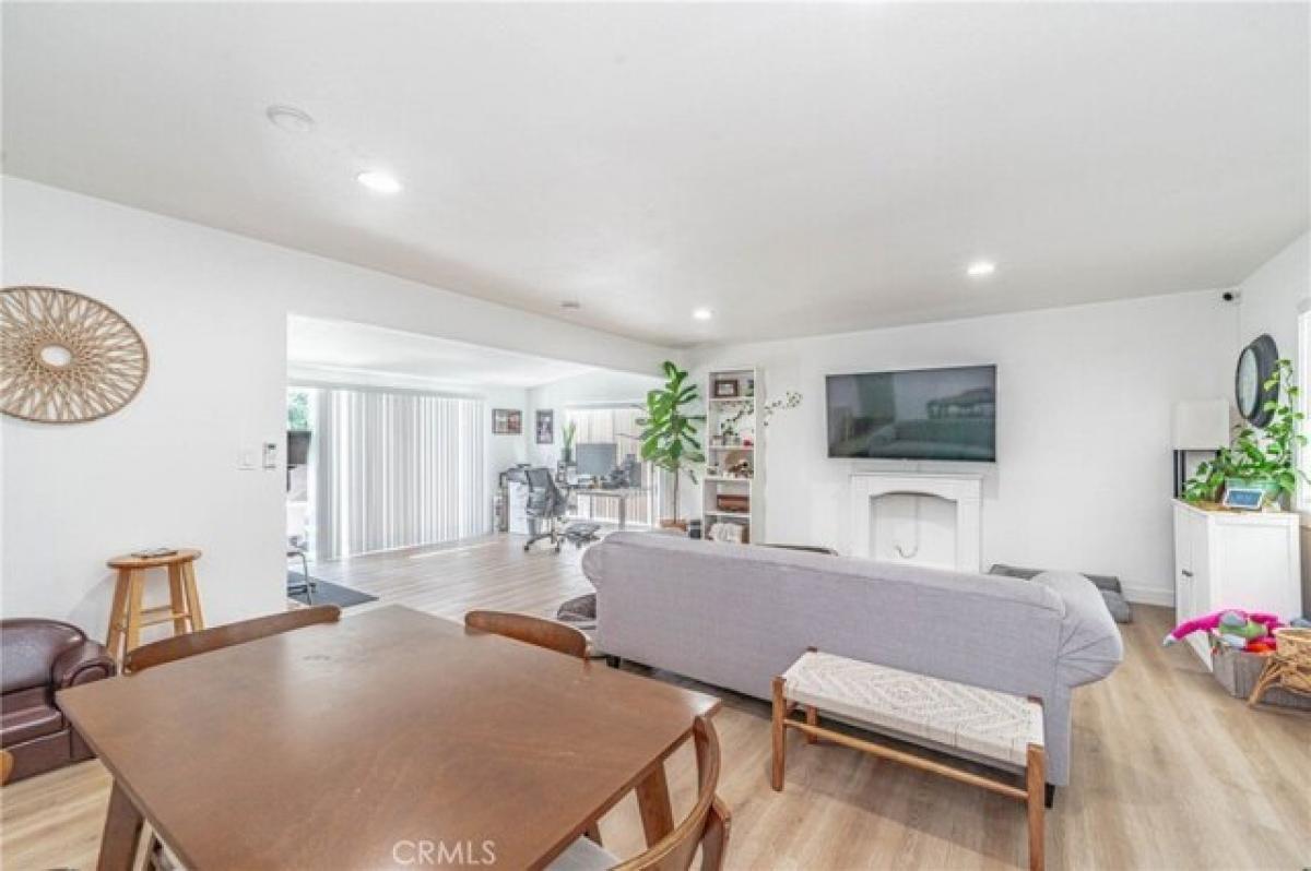 Picture of Home For Sale in Downey, California, United States