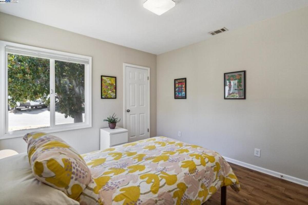 Picture of Home For Sale in Castro Valley, California, United States