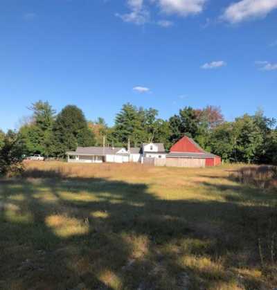 Home For Sale in Hollis, New Hampshire