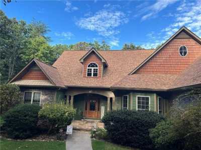 Home For Sale in Dawsonville, Georgia