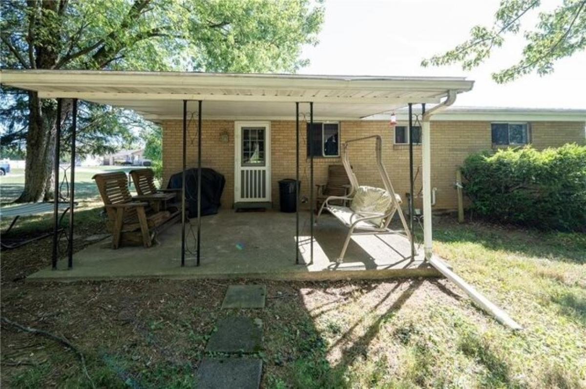 Picture of Home For Sale in New Derry, Pennsylvania, United States