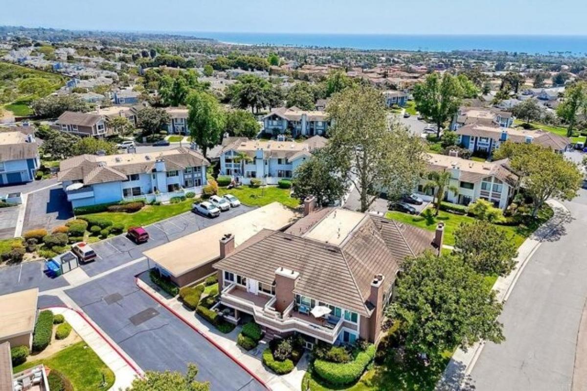 Picture of Home For Sale in Carlsbad, California, United States