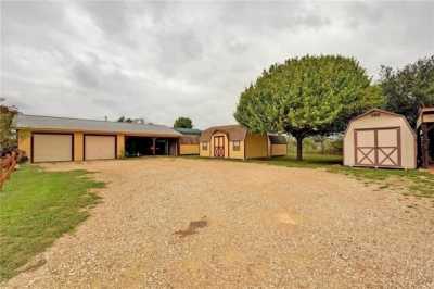 Home For Sale in Elgin, Texas