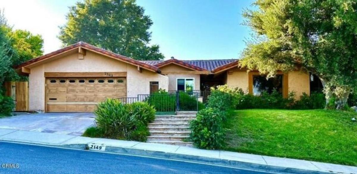 Picture of Home For Sale in Westlake Village, California, United States