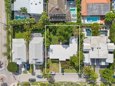 Home For Rent in Key Biscayne, Florida