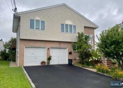 Home For Rent in Lodi, New Jersey