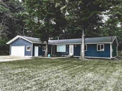 Home For Sale in Midland, Michigan