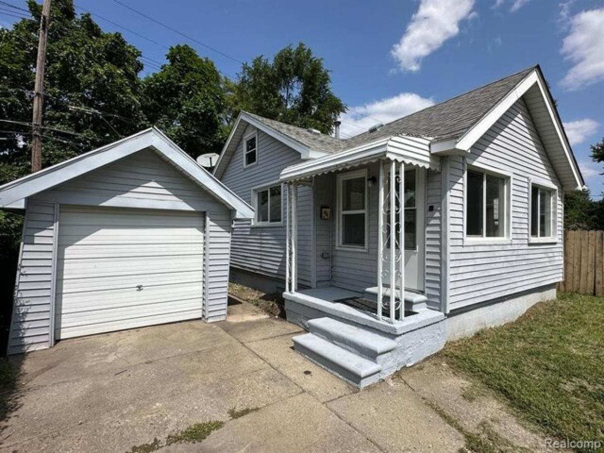 Picture of Home For Sale in Hazel Park, Michigan, United States