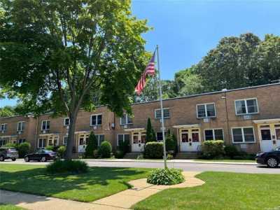 Apartment For Rent in Wantagh, New York