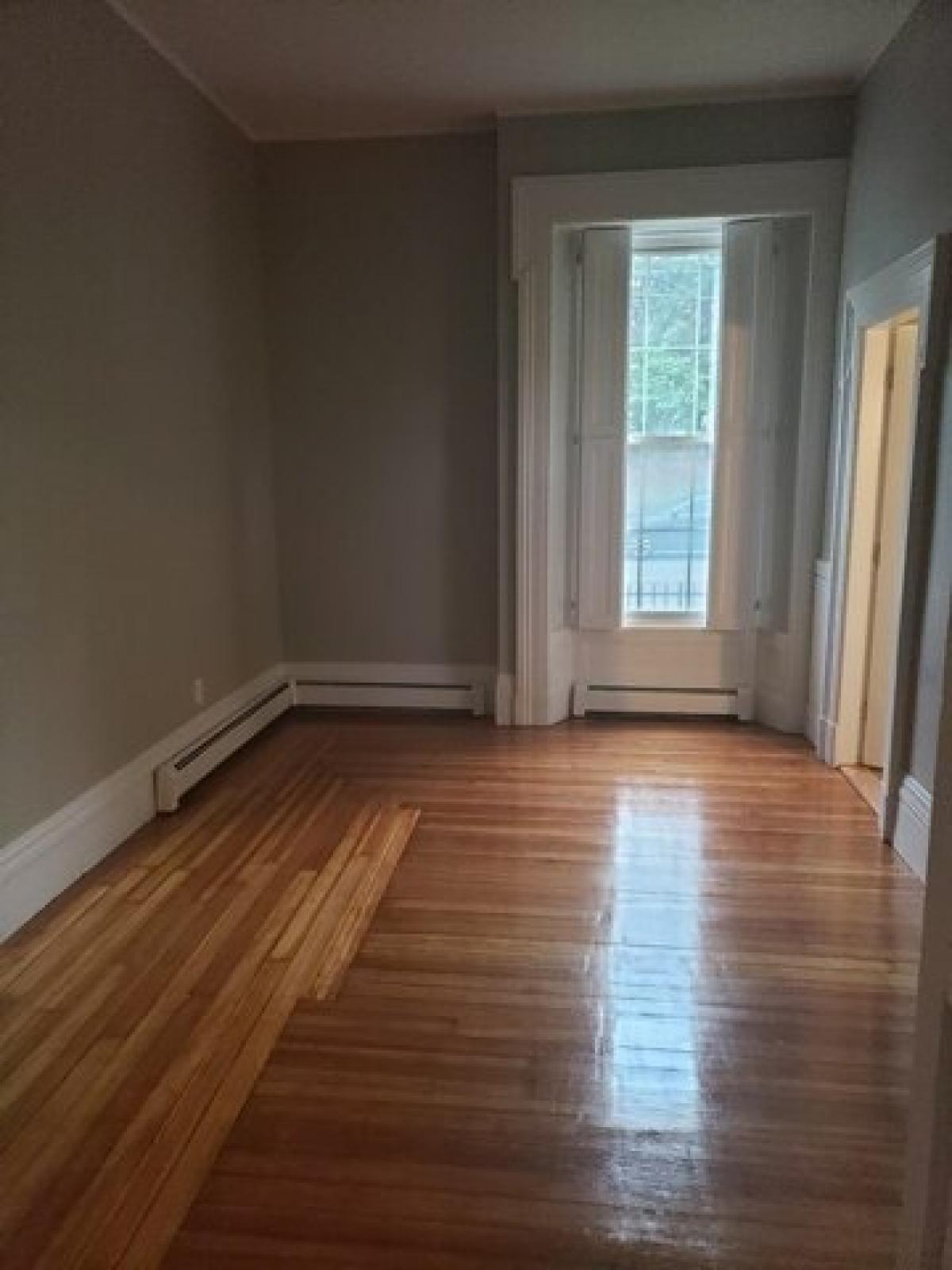 Picture of Apartment For Rent in Lowell, Massachusetts, United States