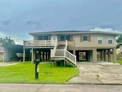 Home For Sale in Chauvin, Louisiana