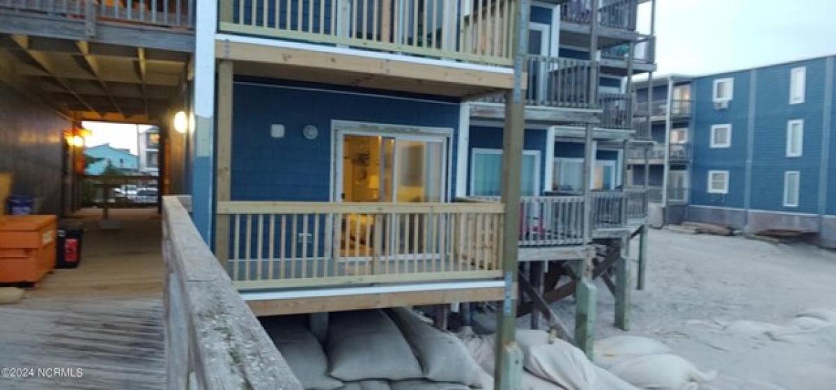 Picture of Home For Rent in North Topsail Beach, North Carolina, United States