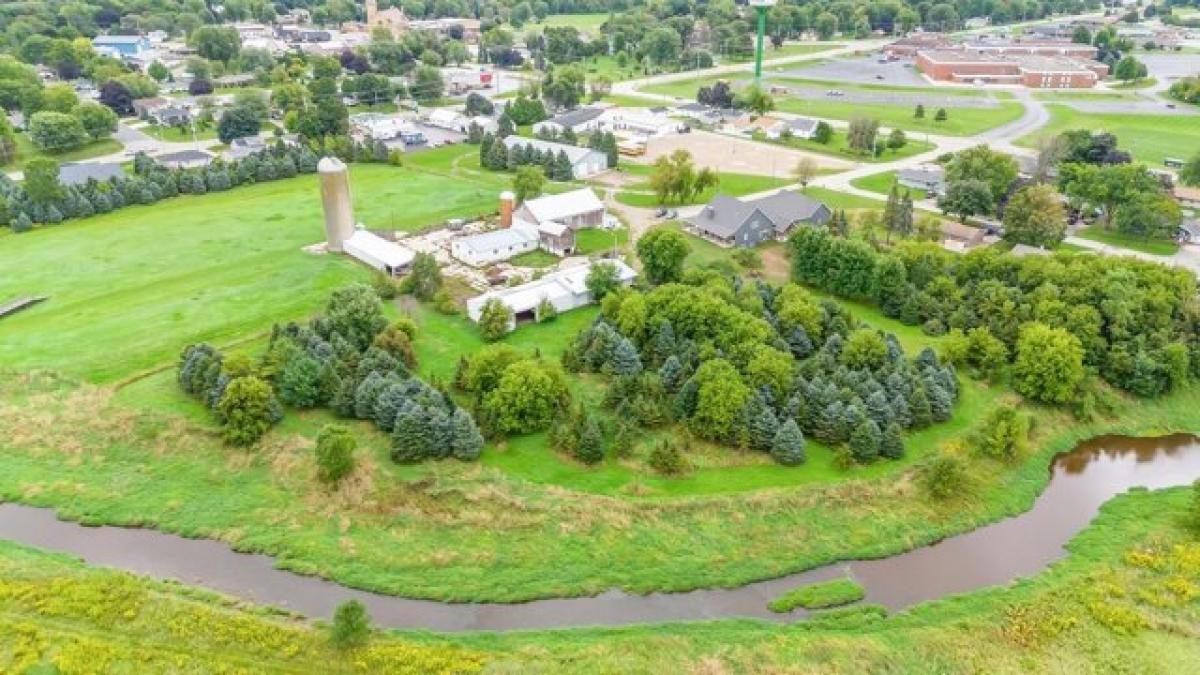 Picture of Residential Land For Sale in Freedom, Wisconsin, United States