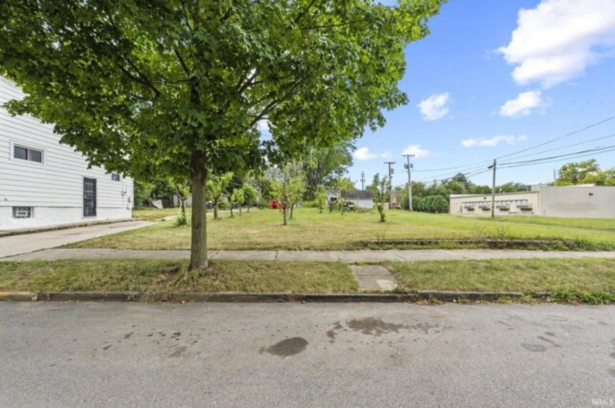 Picture of Residential Land For Sale in Fort Wayne, Indiana, United States