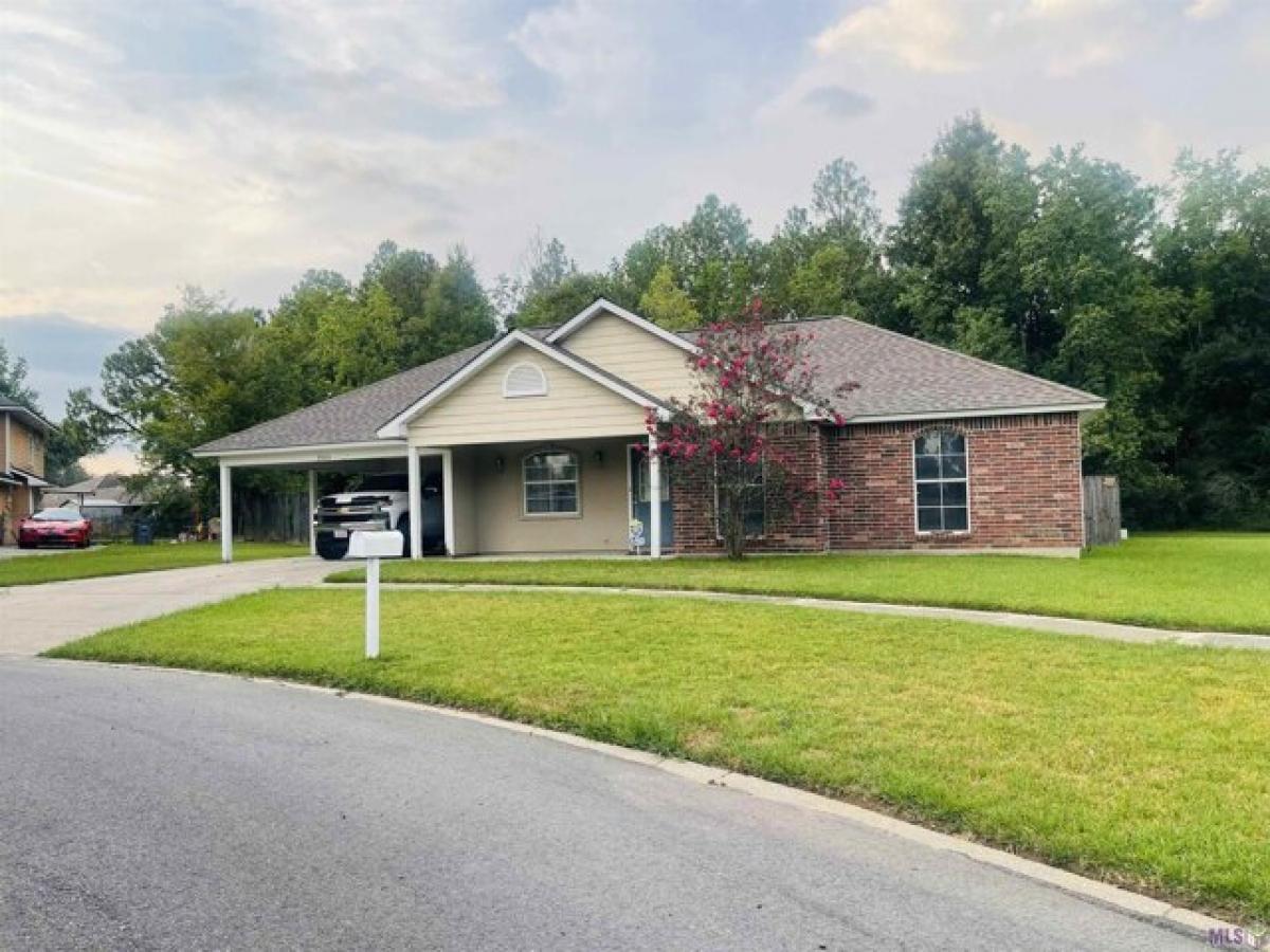 Picture of Home For Sale in Baker, Louisiana, United States