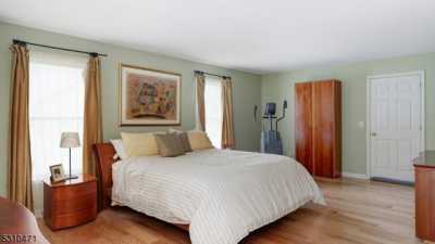 Home For Sale in Bernardsville, New Jersey