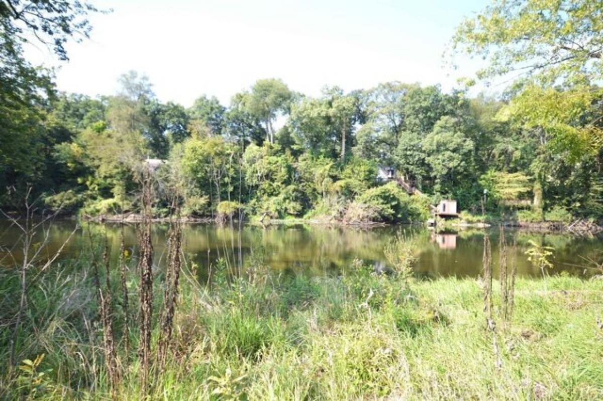 Picture of Home For Sale in Star City, Indiana, United States