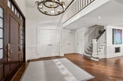 Home For Sale in Old Westbury, New York