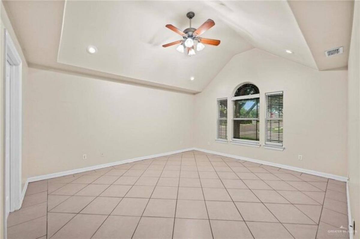 Picture of Home For Sale in McAllen, Texas, United States