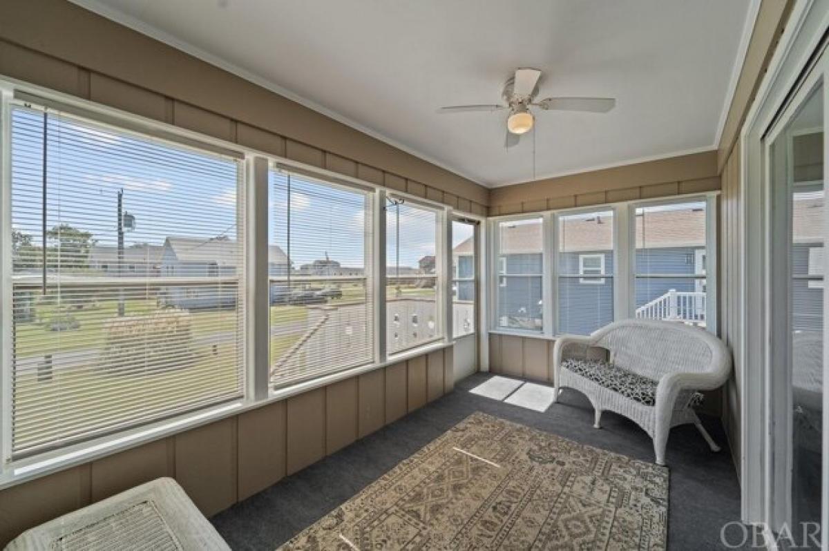 Picture of Home For Sale in Kill Devil Hills, North Carolina, United States