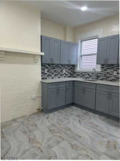 Apartment For Rent in Newark, New Jersey