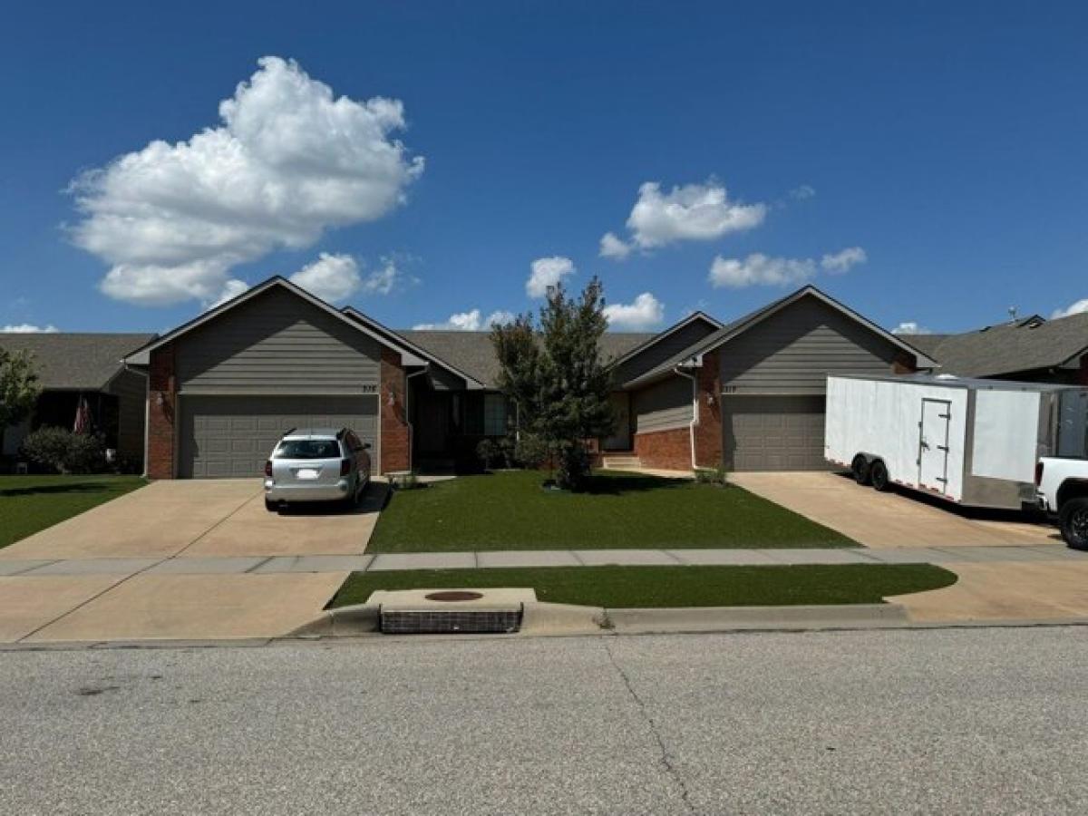 Picture of Home For Sale in Kechi, Kansas, United States