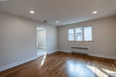 Home For Rent in Palisades Park, New Jersey