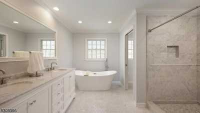 Home For Sale in Bernardsville, New Jersey