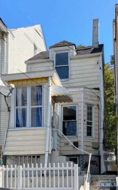 Home For Sale in Paterson, New Jersey