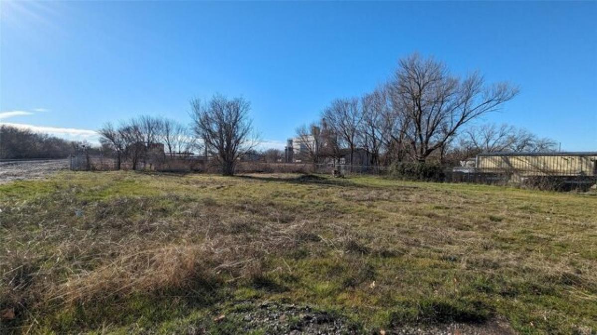 Picture of Residential Land For Sale in Sherman, Texas, United States