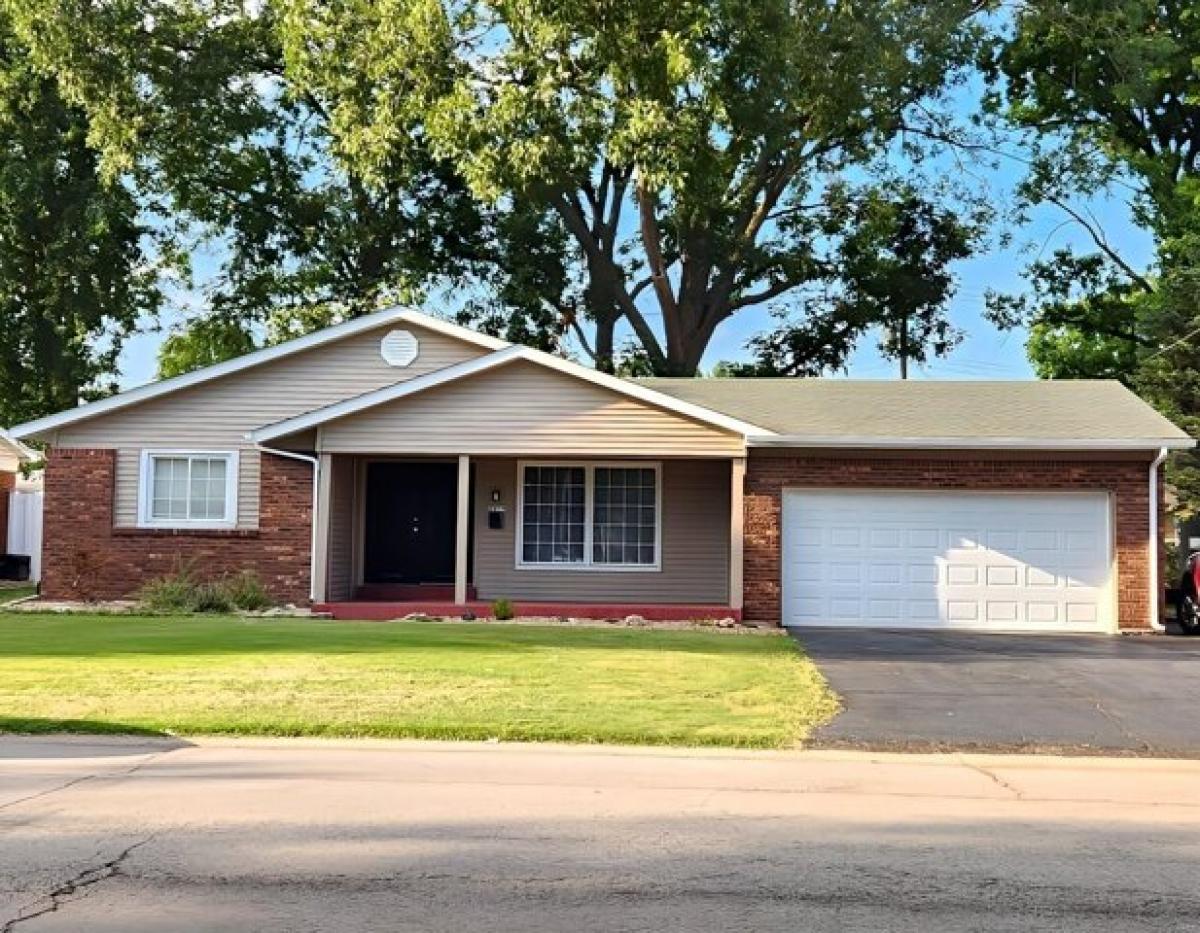 Picture of Home For Sale in Granite City, Illinois, United States