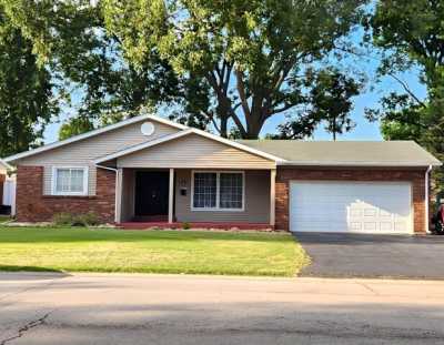 Home For Sale in Granite City, Illinois